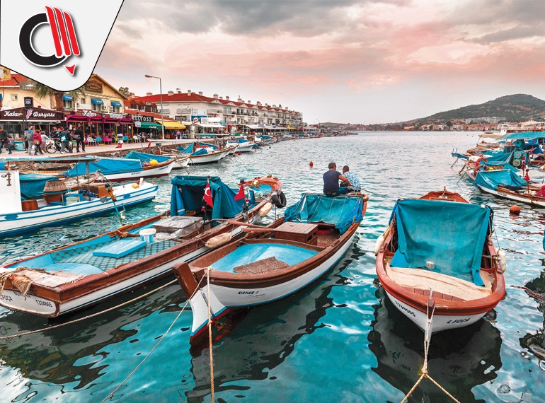 En Güzel Zamanı Sokak Kedilerinin ve İkinci Baharını Yaşayanların Cenneti: Foça